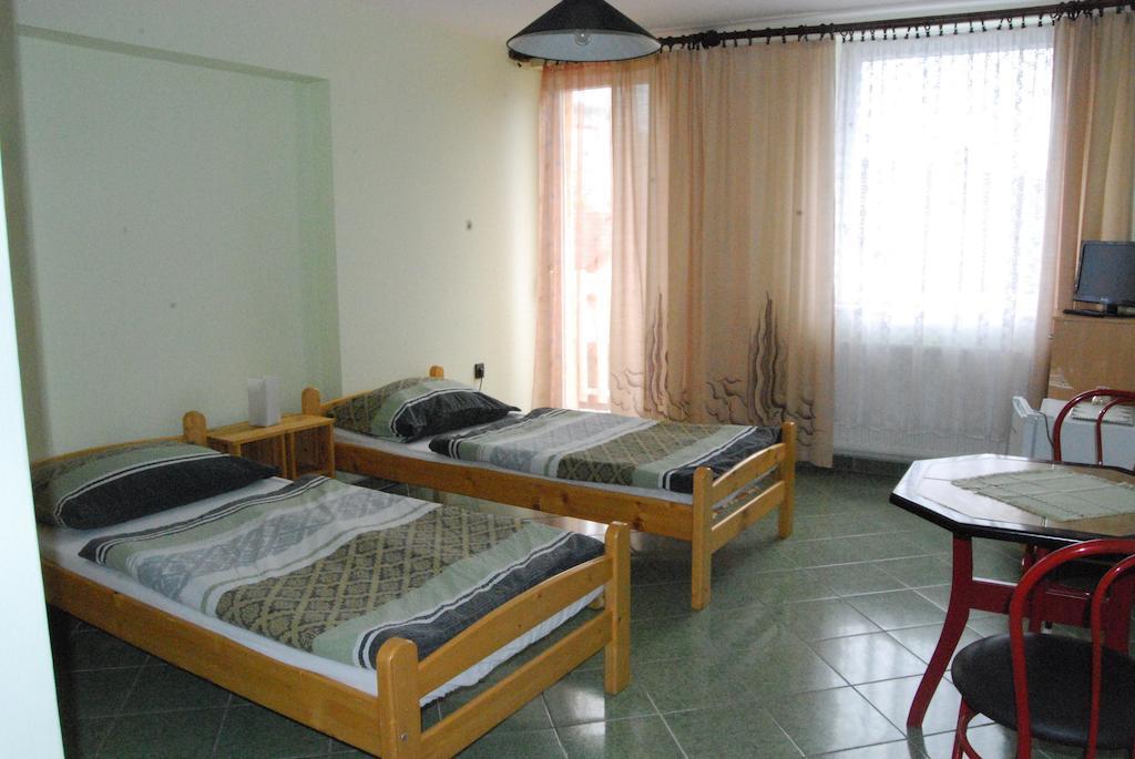 Karavan Panzio Hotel Kecskemét Szoba fotó