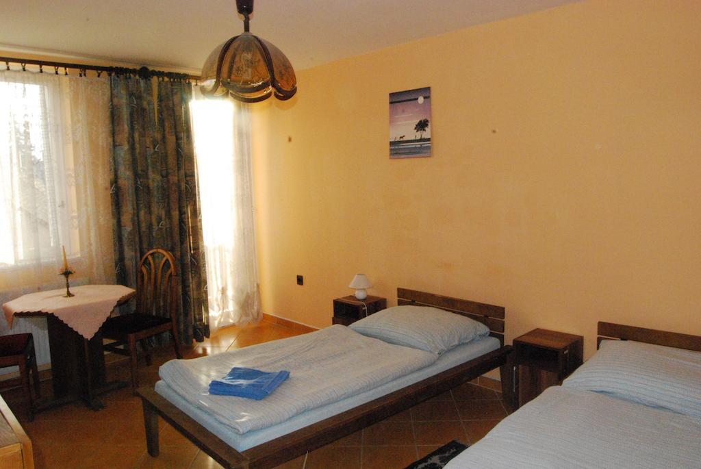 Karavan Panzio Hotel Kecskemét Szoba fotó