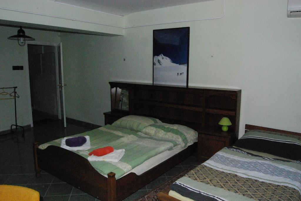 Karavan Panzio Hotel Kecskemét Szoba fotó