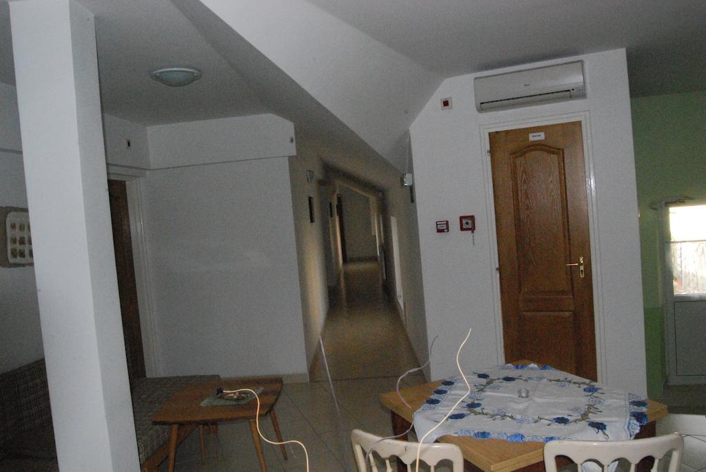 Karavan Panzio Hotel Kecskemét Kültér fotó